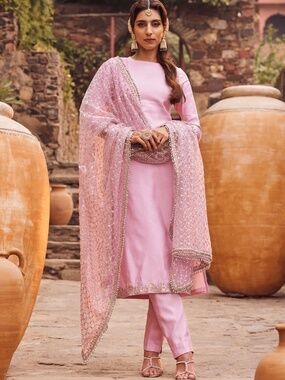 Lashkaraa Lilac embroidered straight suit
